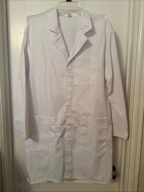 Classic White Lab Coat Jacket - women’s size small